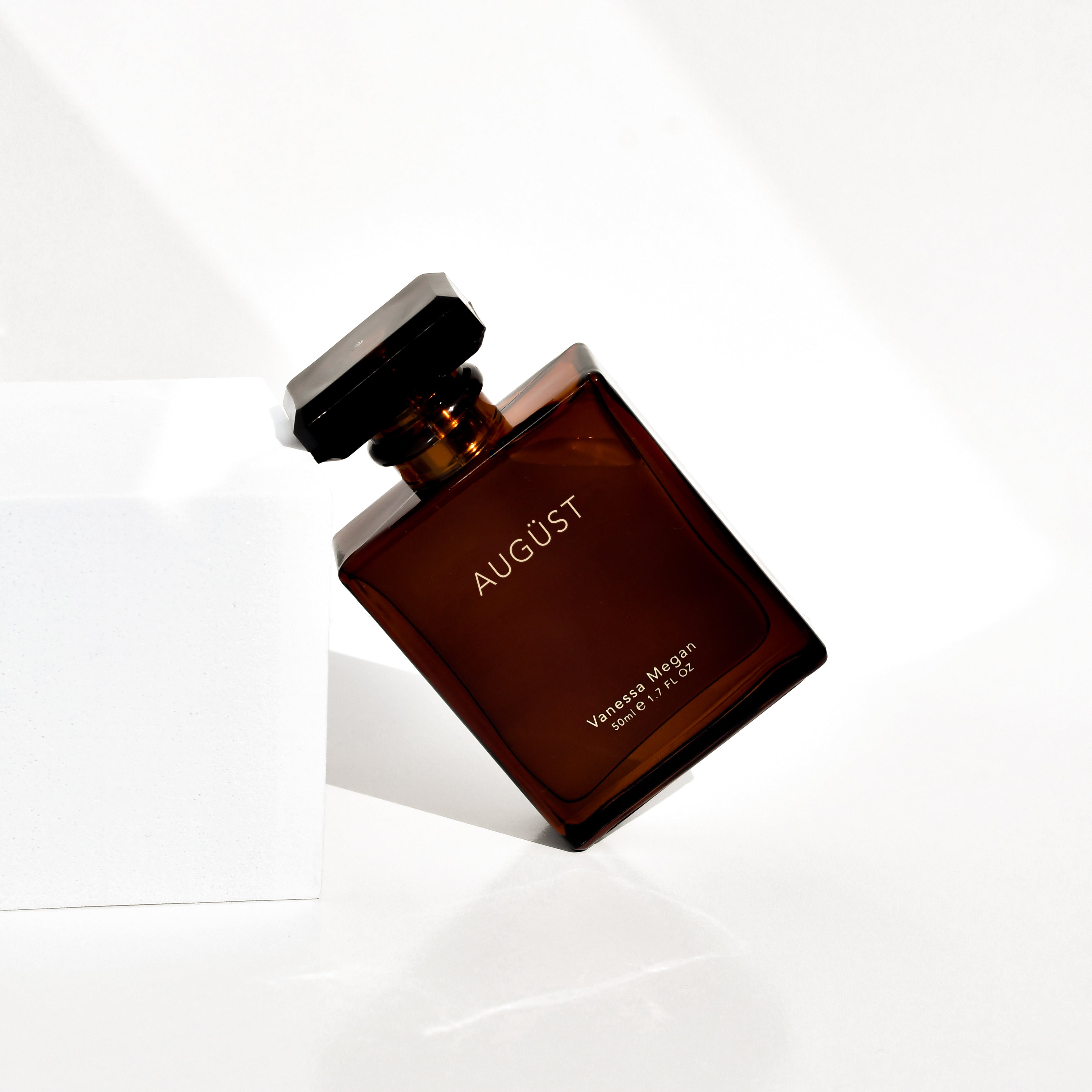 August | 100% Natural Mood Enhancing Perfume