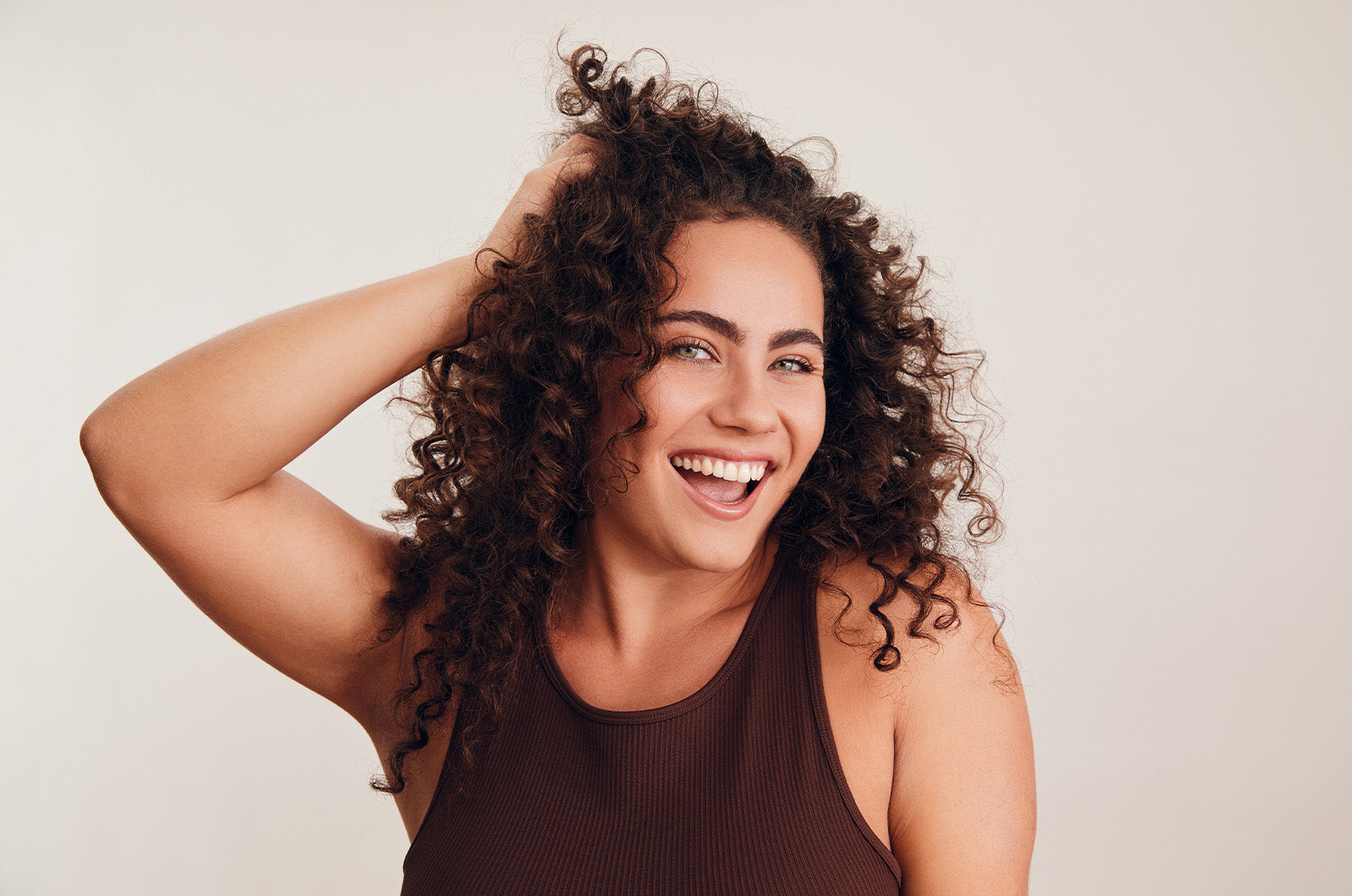 How Natural Ingredients Strengthen Hair and Increase Thickness